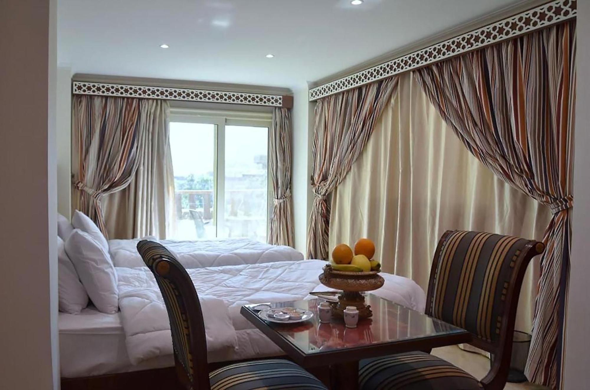 Flower Pyramids Inn Kafrat al Jabal Exterior foto